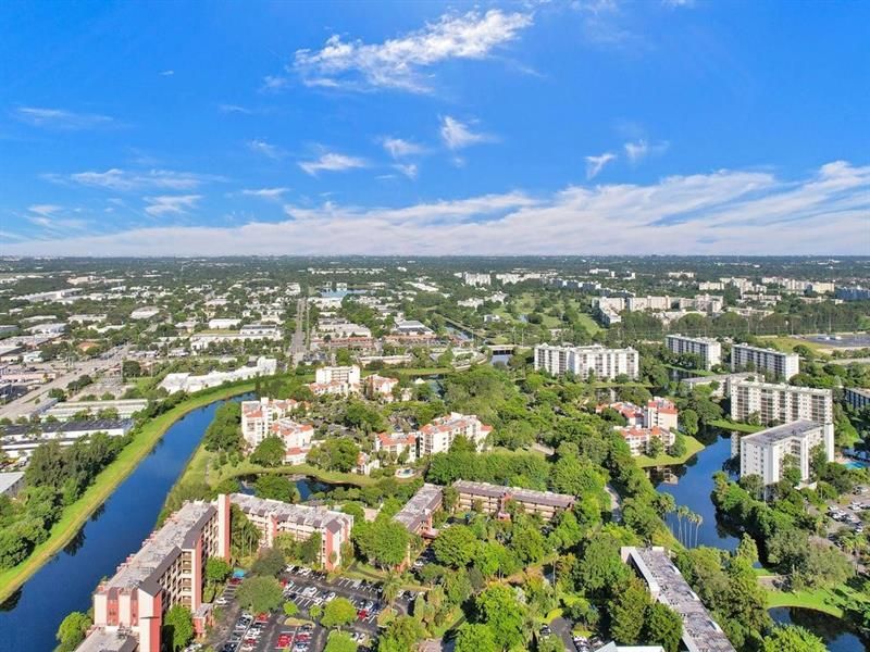 2200 S Cypress Bend Drive, Unit 601, Pompano Beach, FL 33069 Photo