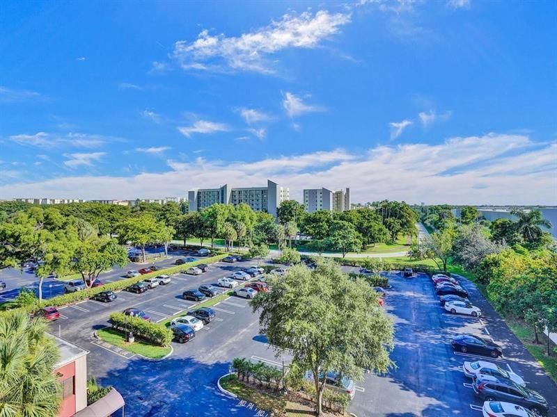 2200 S Cypress Bend Drive, Unit 601, Pompano Beach, FL 33069 Photo