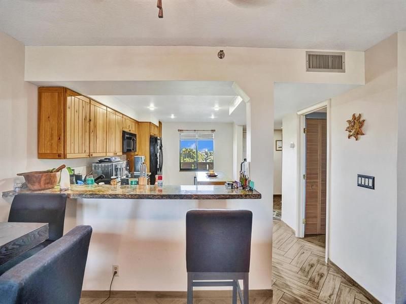 2200 S Cypress Bend Drive, Unit 601, Pompano Beach, FL 33069 Photo