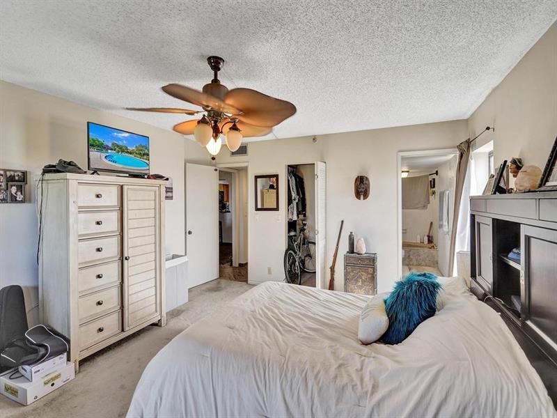 2200 S Cypress Bend Drive, Unit 601, Pompano Beach, FL 33069 Photo