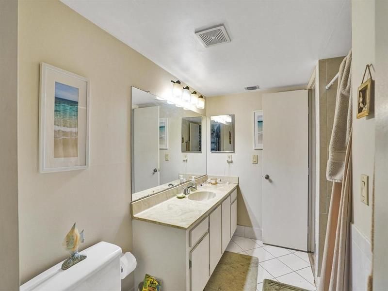 2200 S Cypress Bend Drive, Unit 601, Pompano Beach, FL 33069 Photo