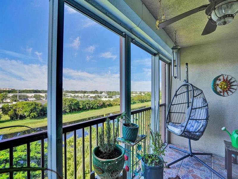 2200 S Cypress Bend Drive, Unit 601, Pompano Beach, FL 33069 Photo