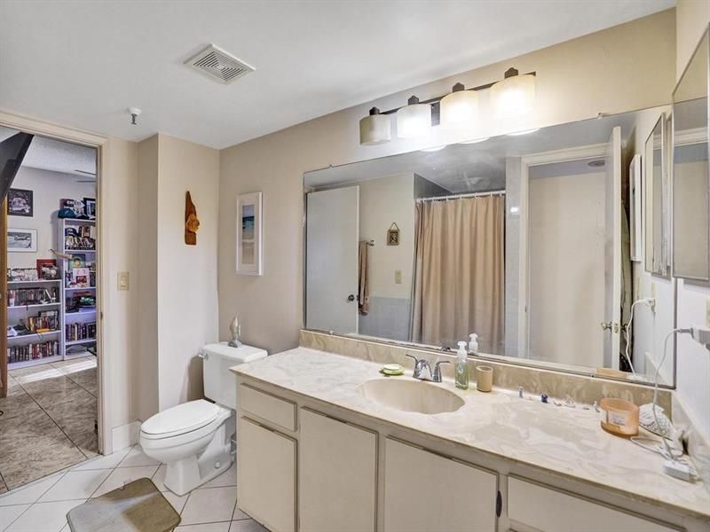 2200 S Cypress Bend Drive, Unit 601, Pompano Beach, FL 33069 Photo