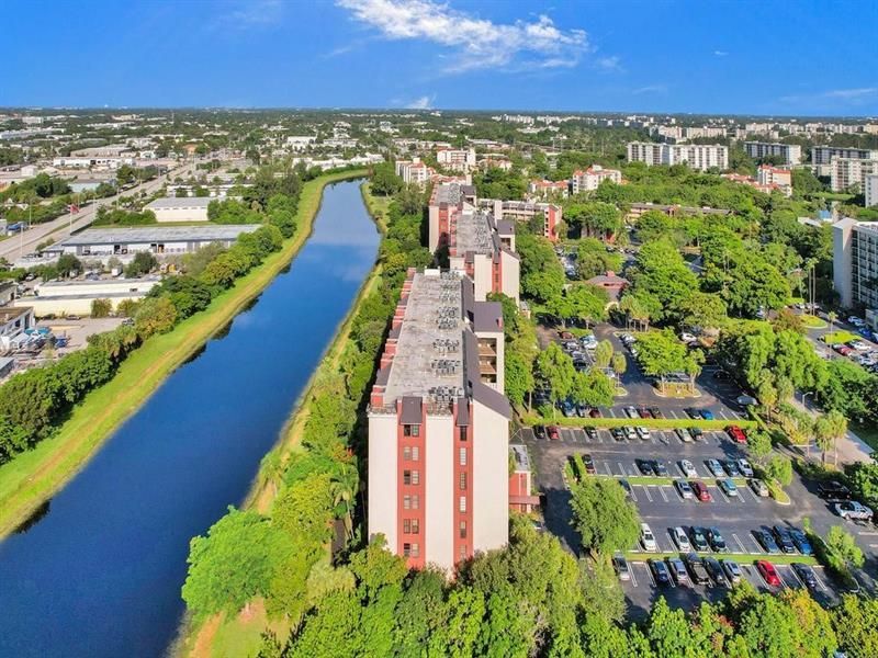 2200 S Cypress Bend Drive, Unit 601, Pompano Beach, FL 33069 Photo