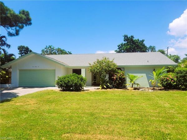 735 High Pines DR, NAPLES, FL 34103