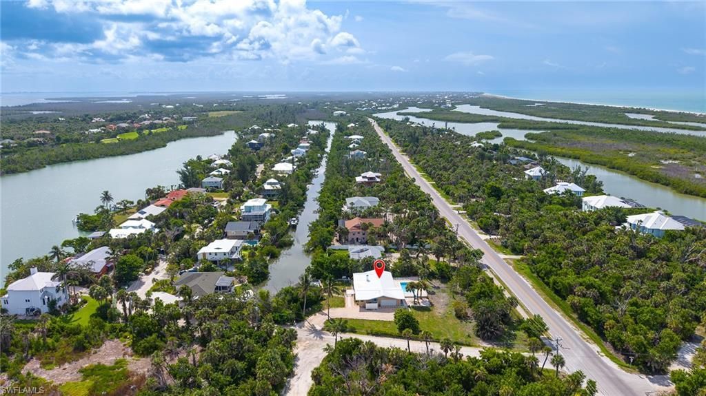 5885 Pine Tree Dr, Sanibel, FL 33957 Photo