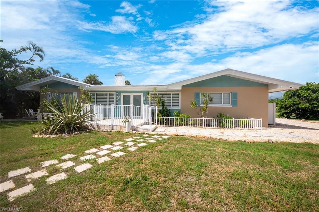 5885 Pine Tree Dr, Sanibel, FL 33957 Photo