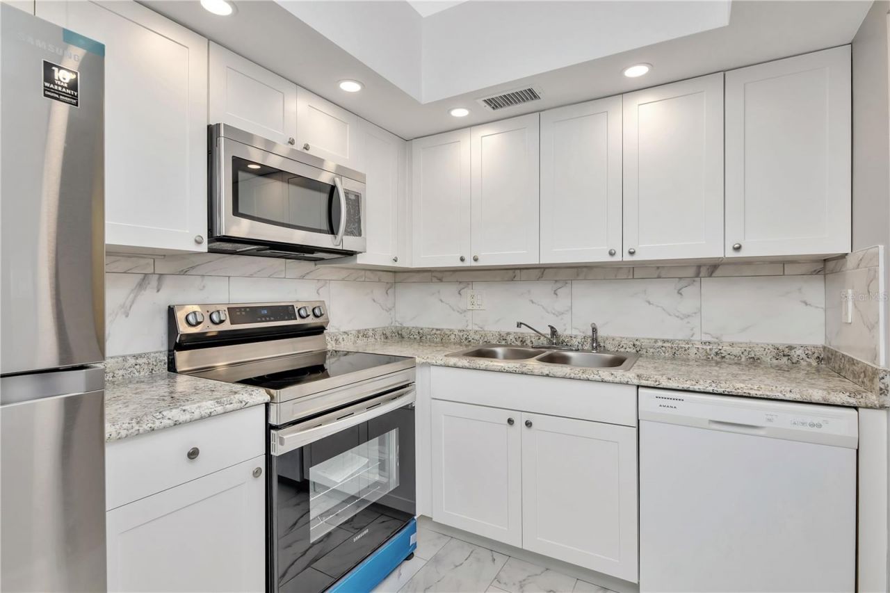 7321 Central Avenue, Unit 303, Saint Petersburg, FL 33710 Photo