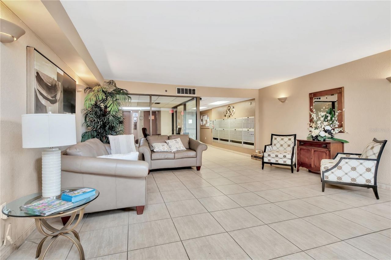 7321 Central Avenue, Unit 303, Saint Petersburg, FL 33710 Photo