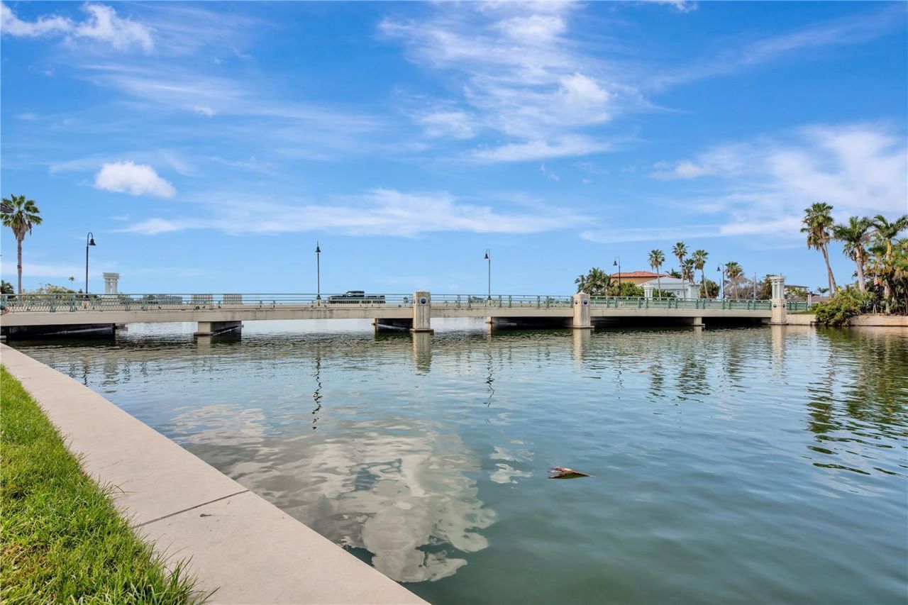 7321 Central Avenue, Unit 303, Saint Petersburg, FL 33710 Photo