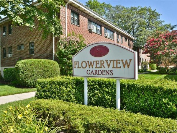 91 Tulip Avenue, Unit GC-2, Floral Park, NY 11001