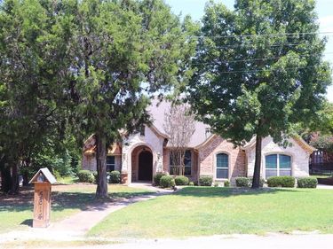 5614 Pleasant Ridge Road, Dallas, TX 75236