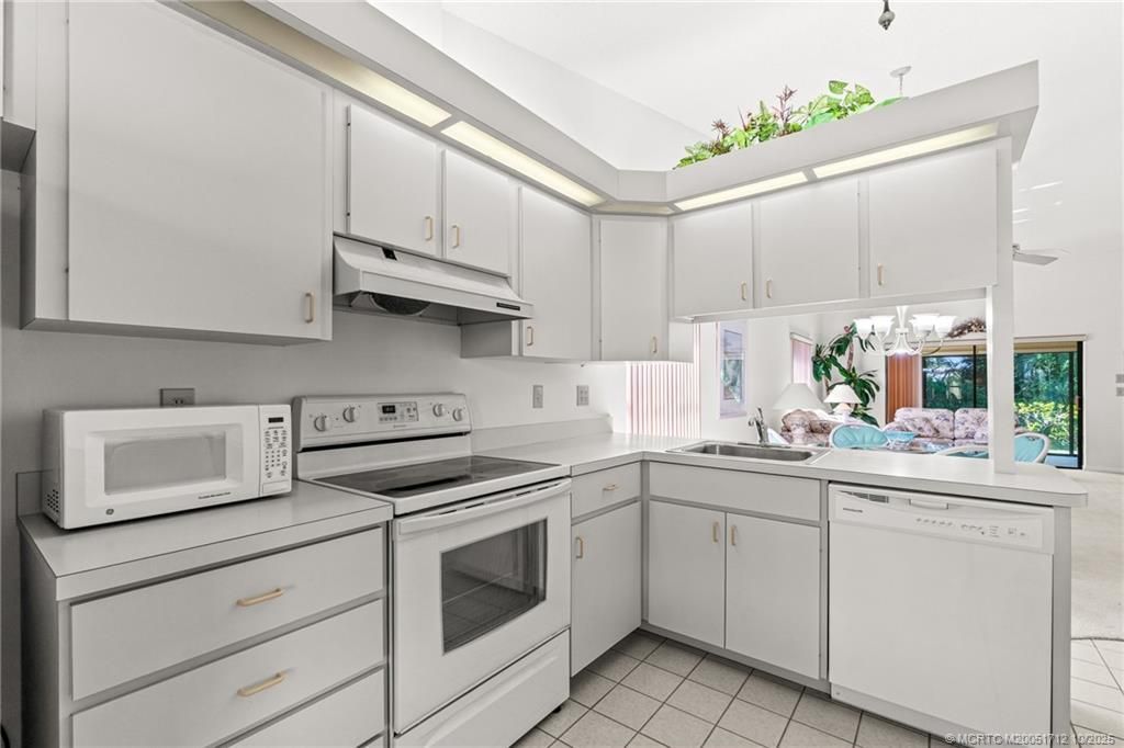 7881 SE Sugar Sand Circle, Hobe Sound, FL 33455 Photo