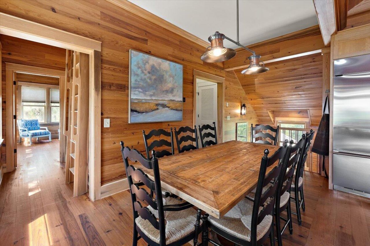 311 Pelican Flight Drive Photo 14