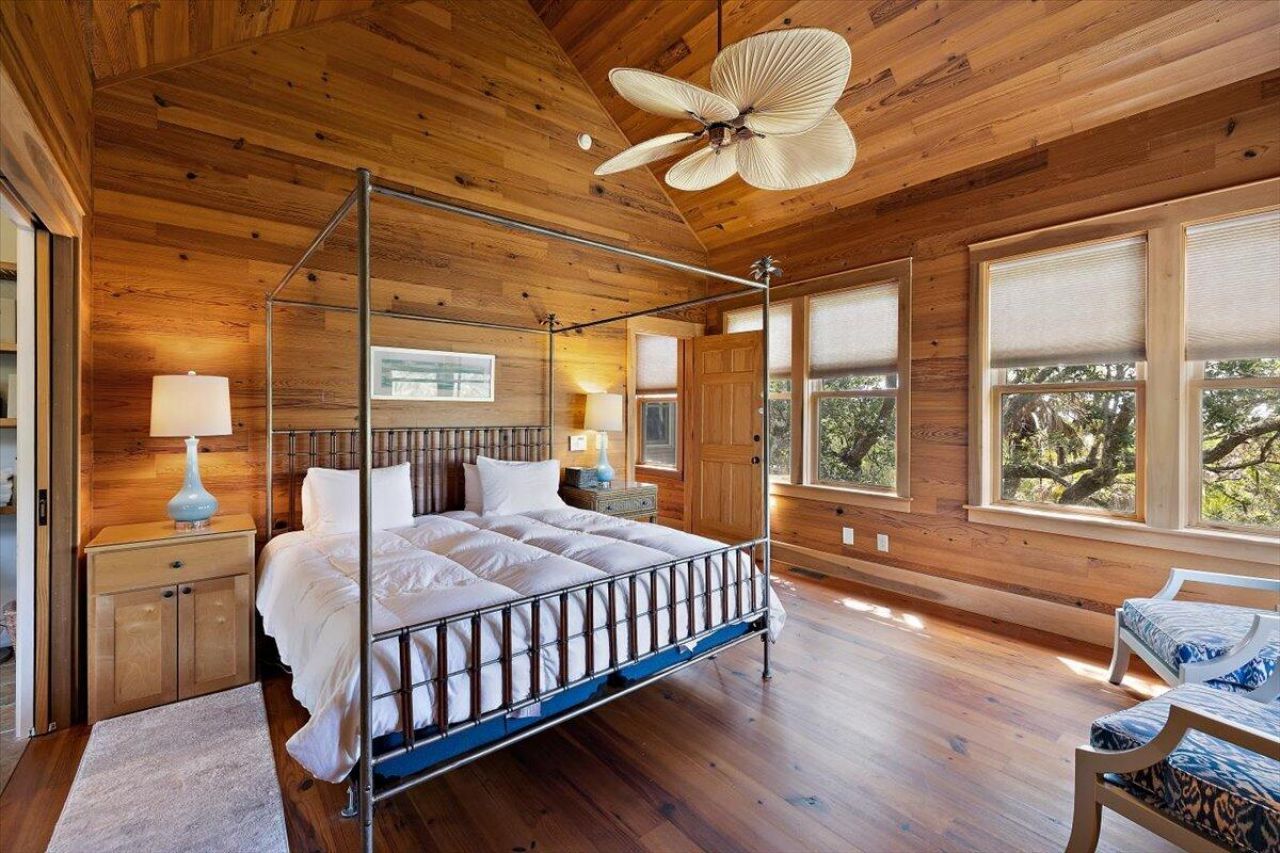 311 Pelican Flight Drive Photo 23