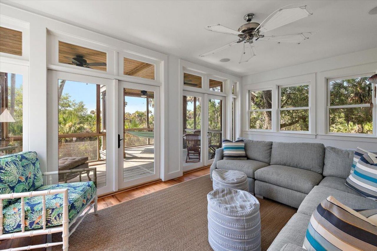 311 Pelican Flight Drive Photo 28