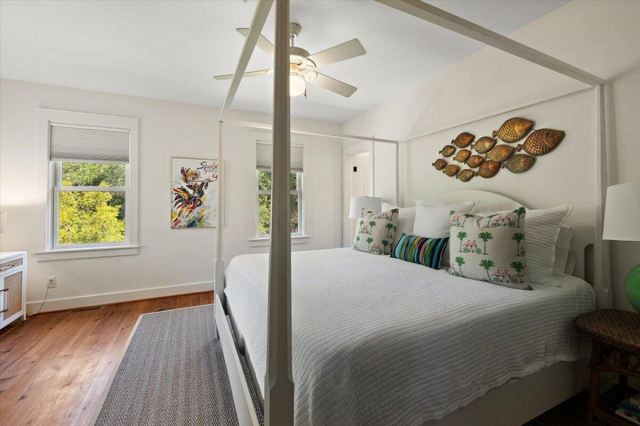 311 Pelican Flight Drive Photo 36