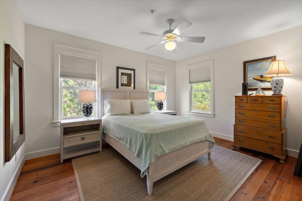 311 Pelican Flight Drive Photo 42