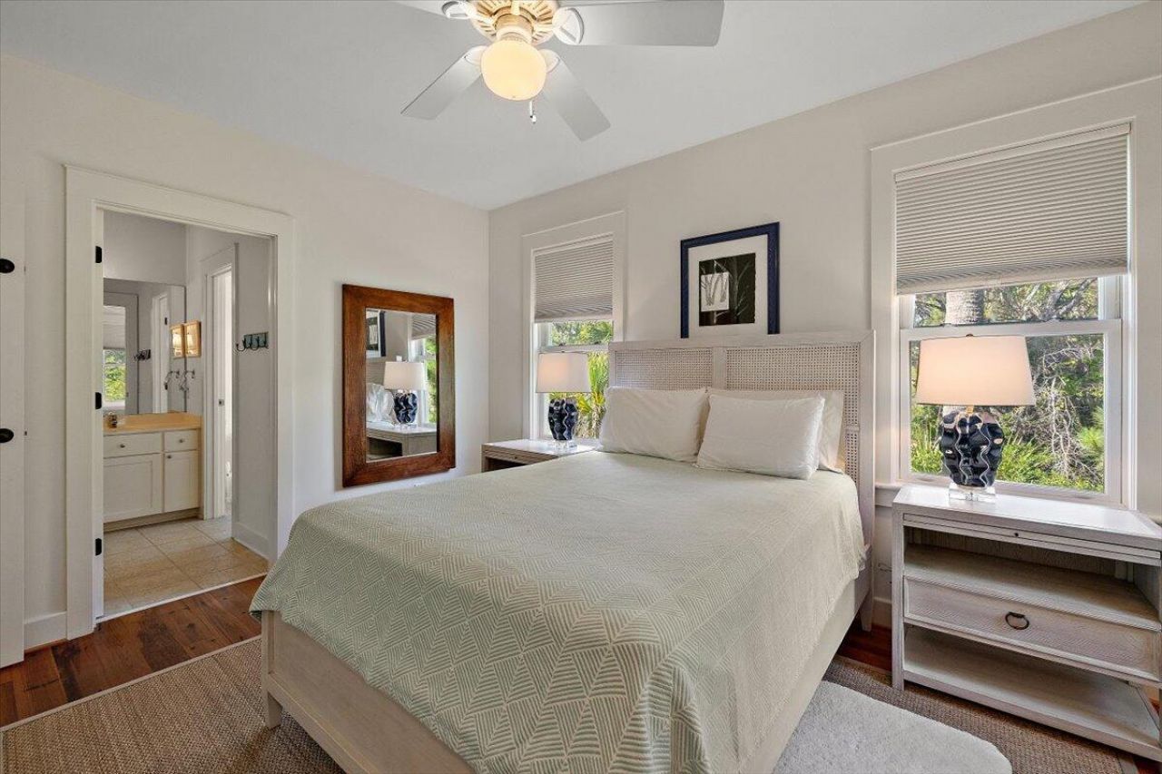 311 Pelican Flight Drive Photo 43