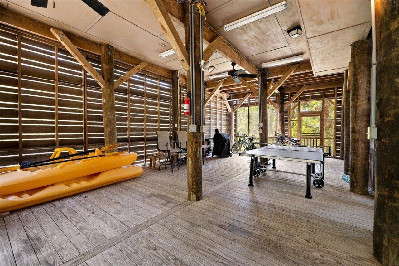 311 Pelican Flight Drive Photo 45