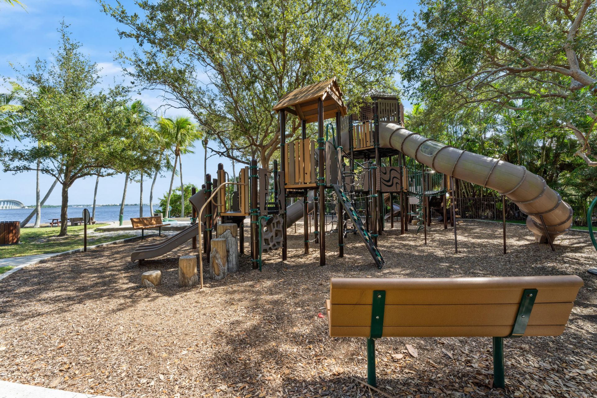 36 S Sewalls Point Road, Sewalls Point, FL 34996 Photo