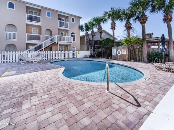5301 Thomas Drive, Unit 32, Panama City Beach, FL 32408