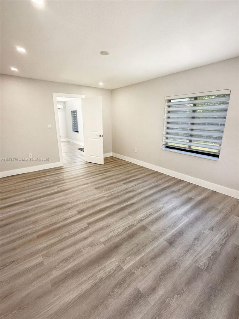 3601 NW 4th St, Miami, FL 33125 Photo