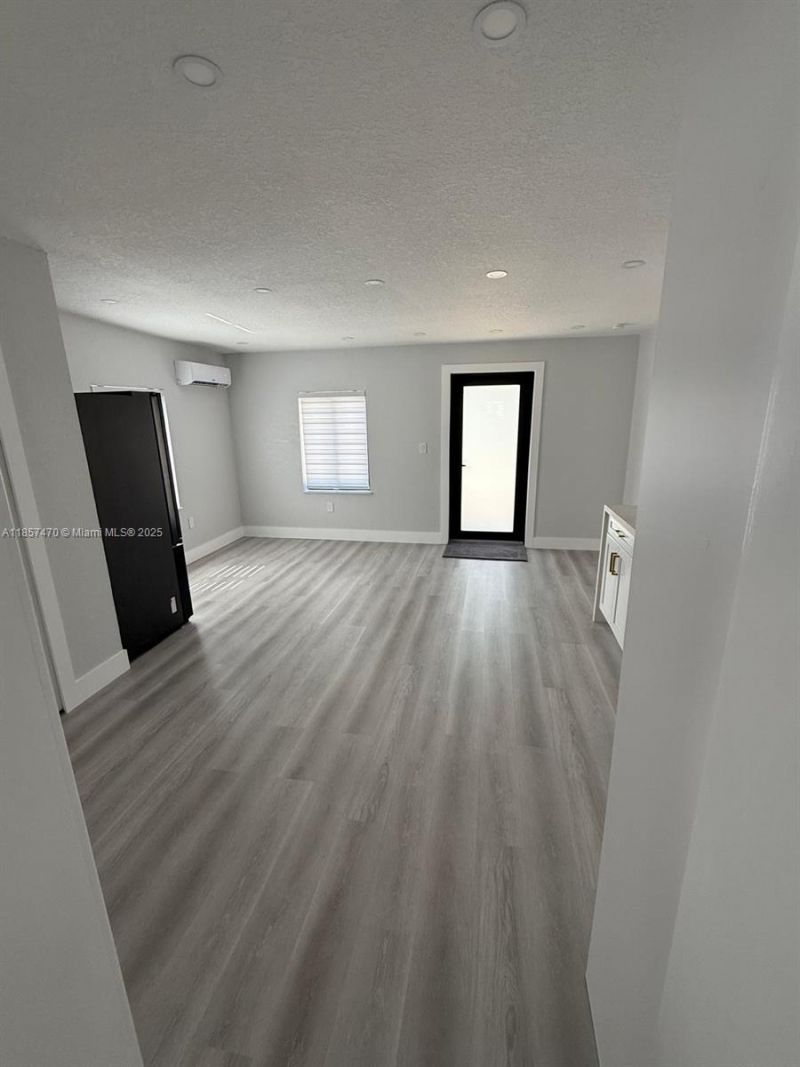 3601 NW 4th St, Miami, FL 33125 Photo