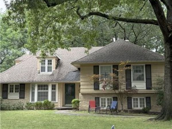 4402 W 63rd Terrace, Prairie Village, KS 66208