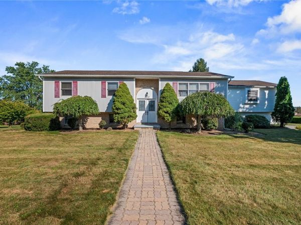 423 Braddock Street, Johnstown, PA 15905