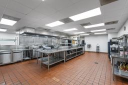 341 Johnnie Dodds Blvd Boulevard photo 4