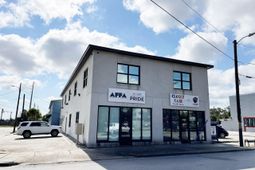 1801 Reynolds Avenue photo 4