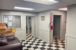 2423 Homestead Road photo 4