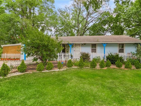 5521 N Wayne Avenue, Kansas City, MO 64118
