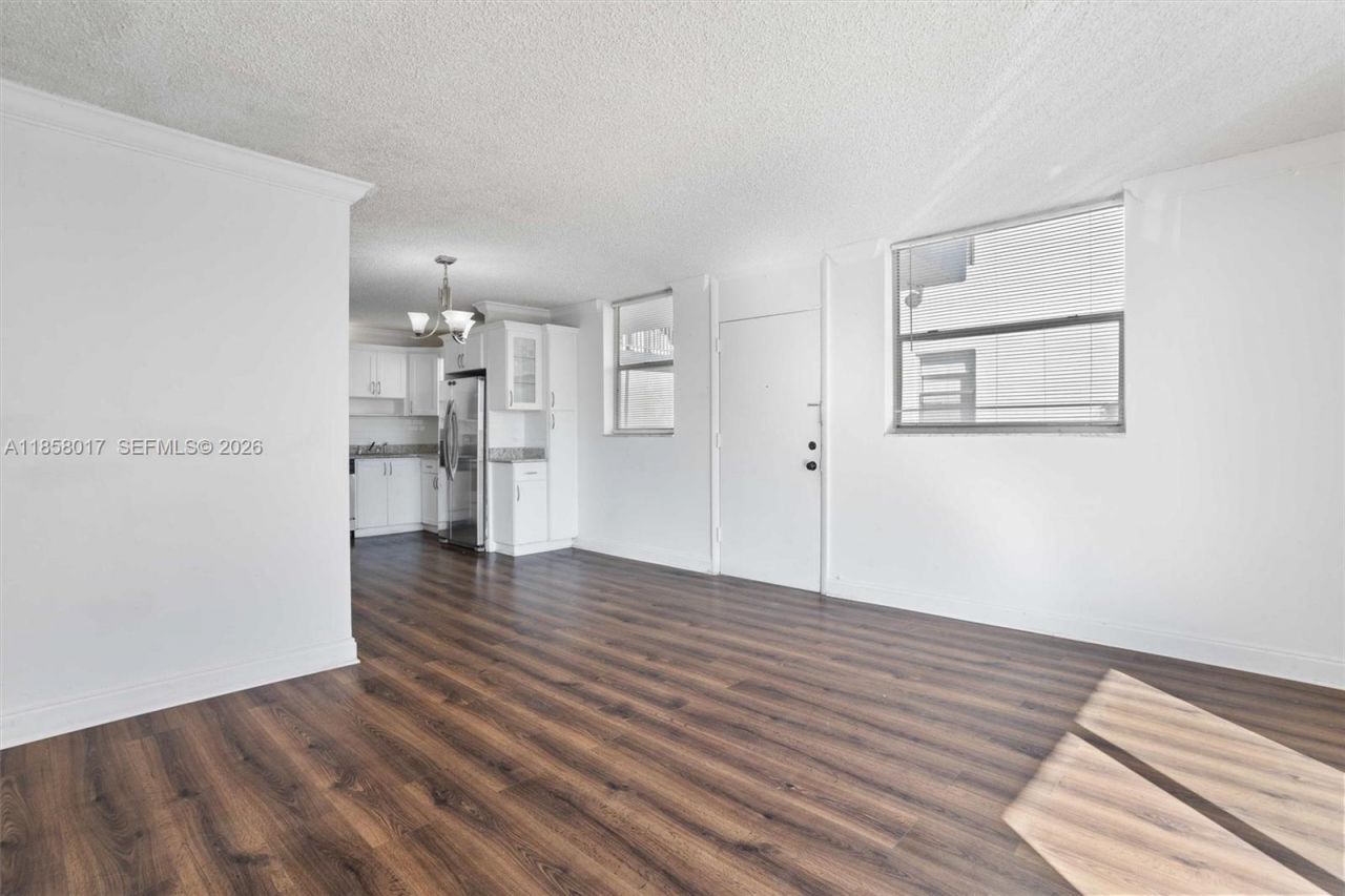 1801 S Treasure Dr, Unit 217, North Bay Village, FL 33141 Photo