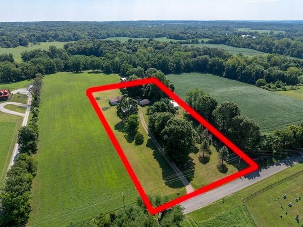 6454 Castle Road, Johnstown, OH 43031