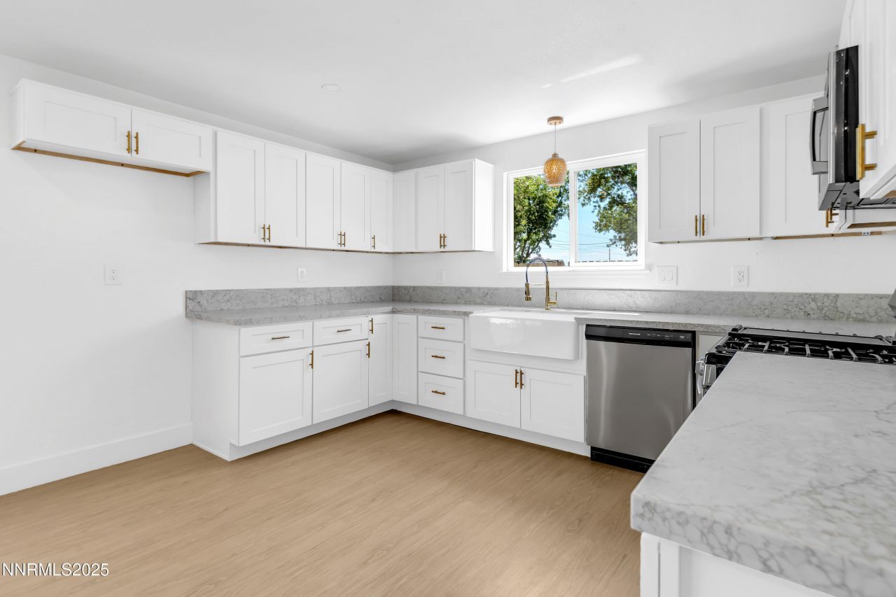 30 N Patterson Place, Sparks, NV 89436 Photo