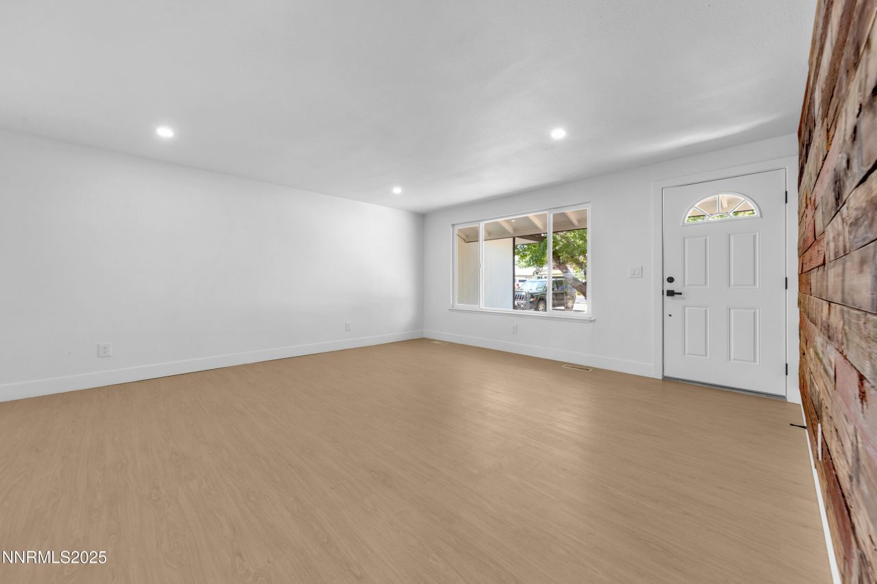 30 N Patterson Place, Sparks, NV 89436 Photo