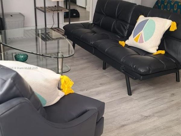 3710 Collins Ave, Unit N-309, Miami Beach, FL 33140