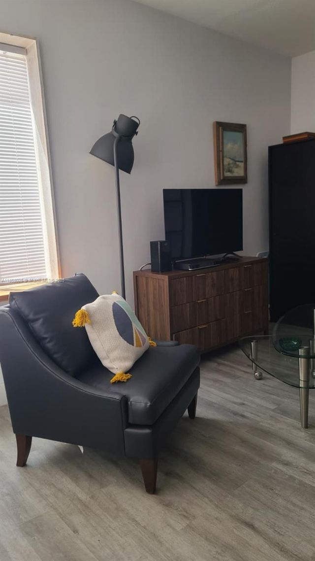 3710 Collins Ave, Unit N-309, Miami Beach, FL 33140 Photo