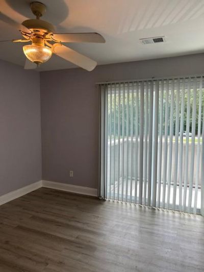 1004 Greencastle Drive Photo 22