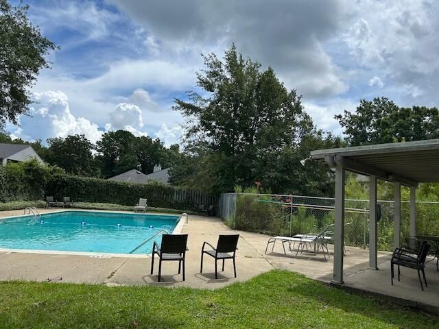 1004 Greencastle Drive Photo 27