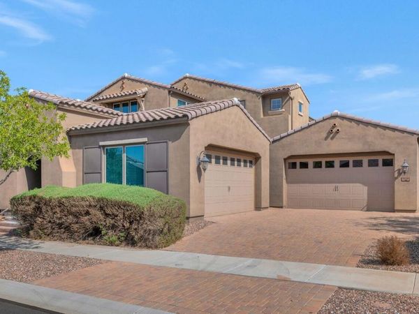 10718 E LUMIERE Avenue, Mesa, AZ 85212