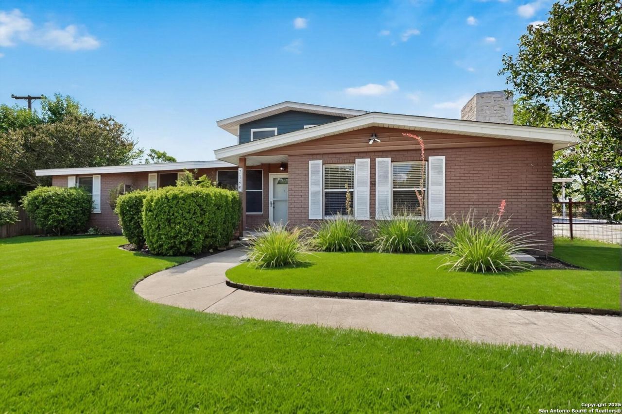 7140 Tree Bend, China Grove, TX 78263 Main Photo