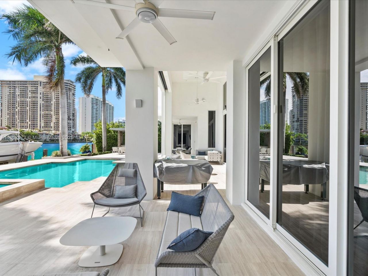 224 S Island, Golden Beach, FL 33160 Photo