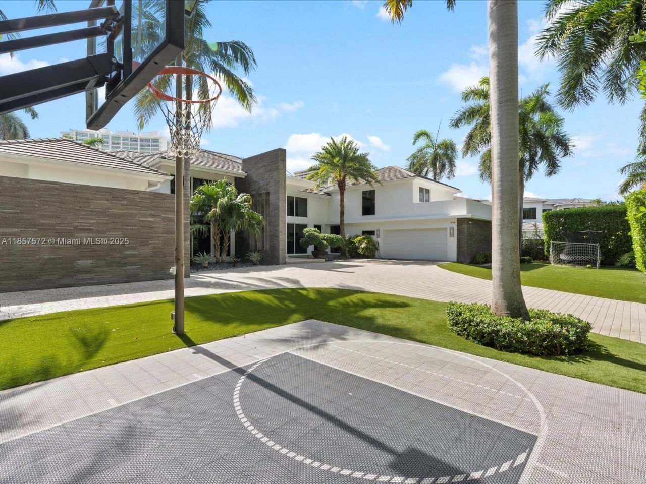 224 S Island, Golden Beach, FL 33160 Photo