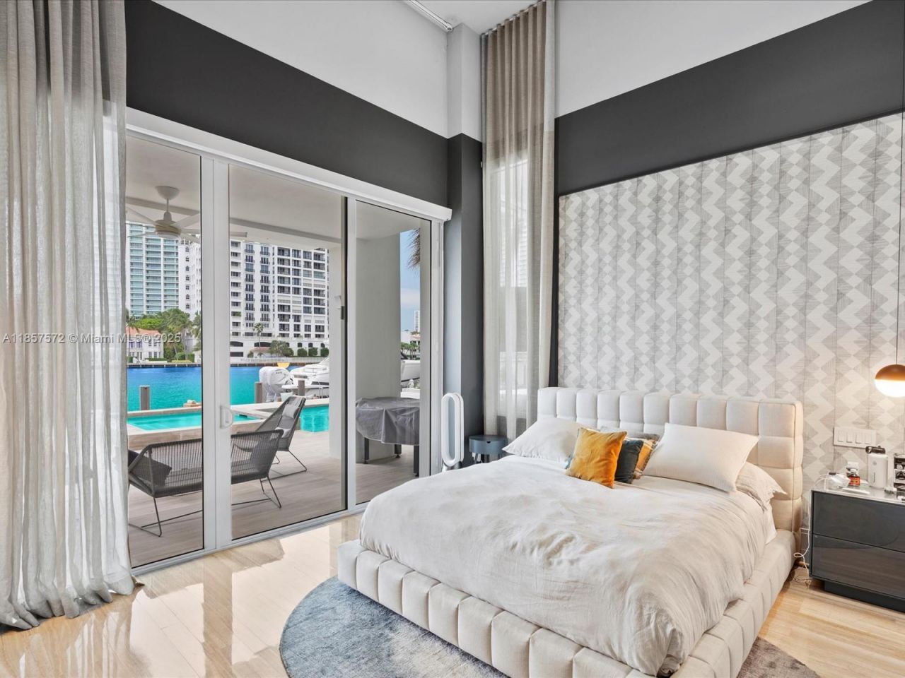 224 S Island, Golden Beach, FL 33160 Photo