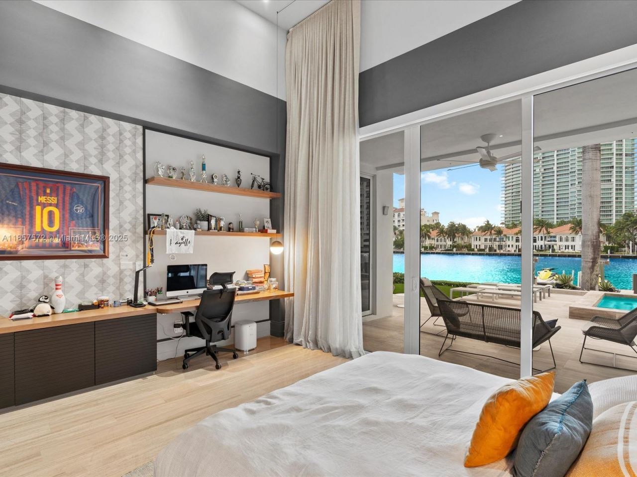 224 S Island, Golden Beach, FL 33160 Photo