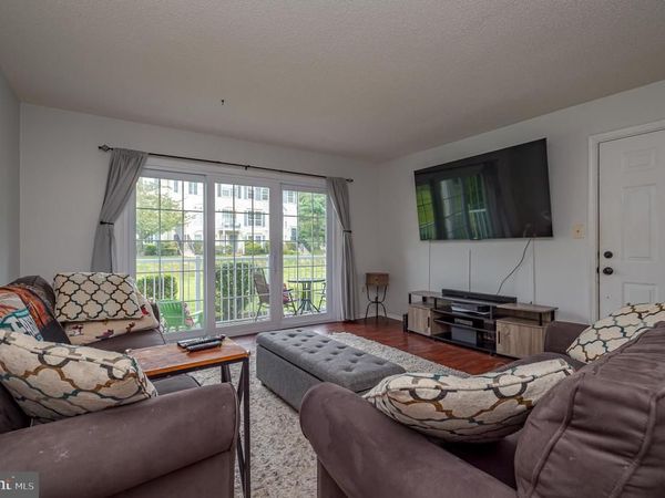 75 CHAMBORD COURT, HAMILTON, NJ 08619