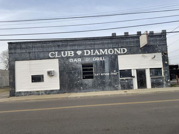 449-451 E College Street , Jackson, TN 38301